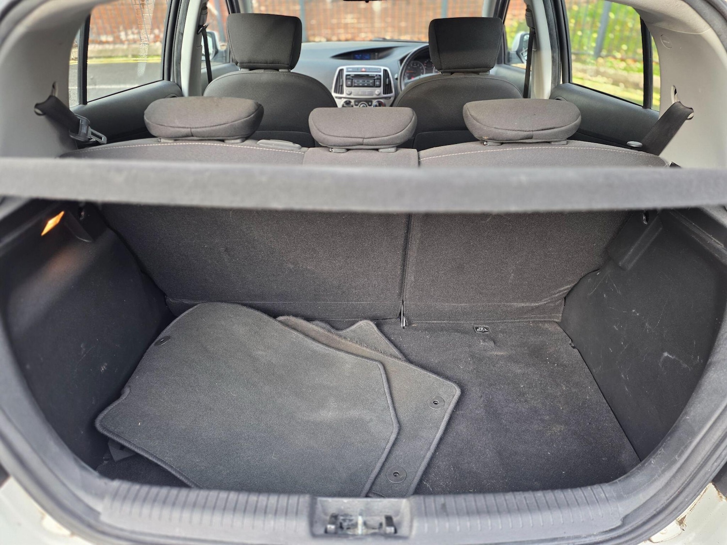 Used Hyundai i20 2014 for sale - 76499483: Photo 21