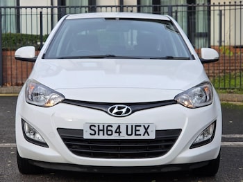 Used Hyundai i20 2014 for sale - 76499483: Photo