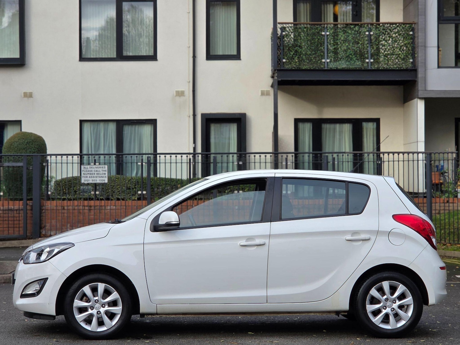 Used Hyundai i20 2014 for sale - 76499483: Photo 8