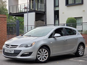 Used Vauxhall Astra 2015 for sale - 75670347: Photo