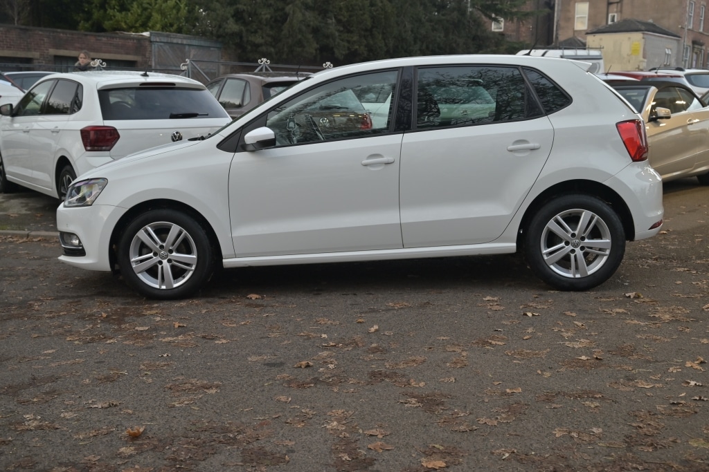 Used Volkswagen Polo 2016 for sale - 76656441: Photo 4