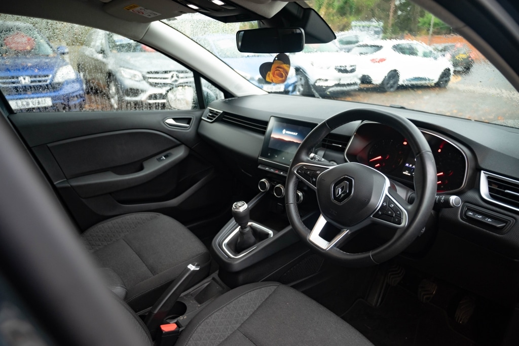 Used Renault Clio 2021 for sale - 76983569: Photo 10