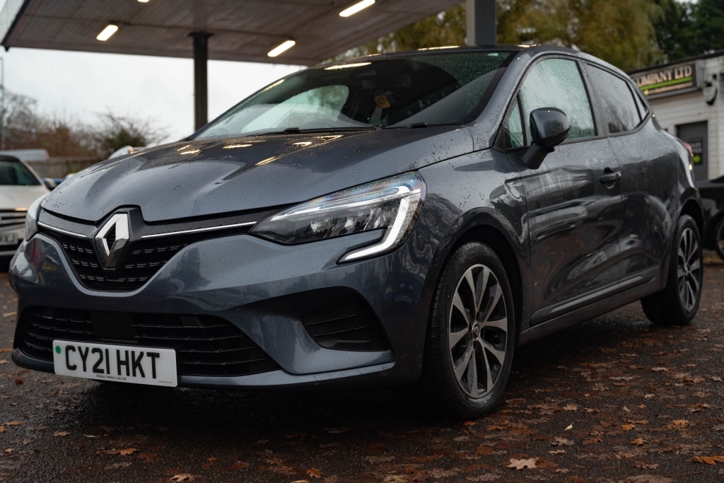 Used Renault Clio 2021 for sale - 76983569: Photo 3