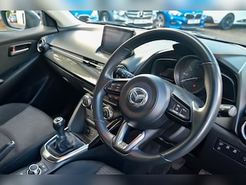 Used Mazda Mazda2 2018 for sale - 76331164: Photo