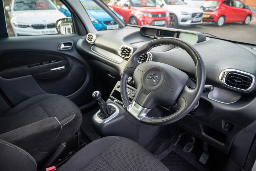 Used Citroen C3 Picasso 2014 for sale - 77889385: Photo 2