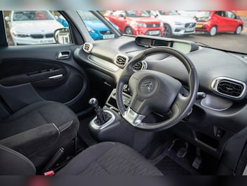Used Citroen C3 Picasso 2014 for sale - 77889385: Photo