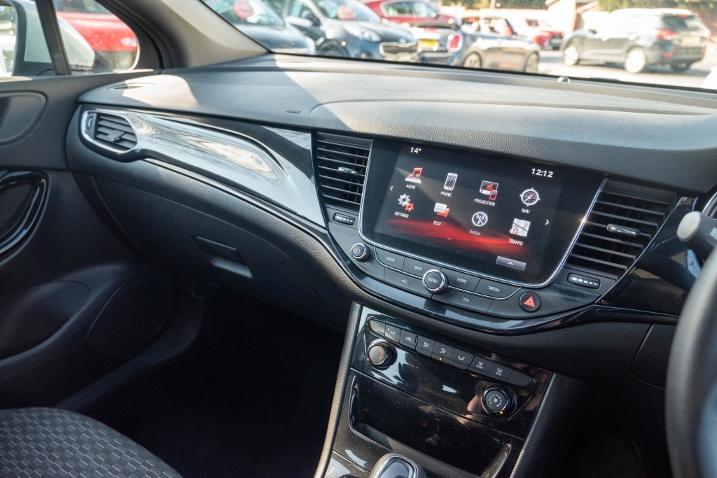 Used Vauxhall Astra 2017 for sale - 77745230: Photo 19