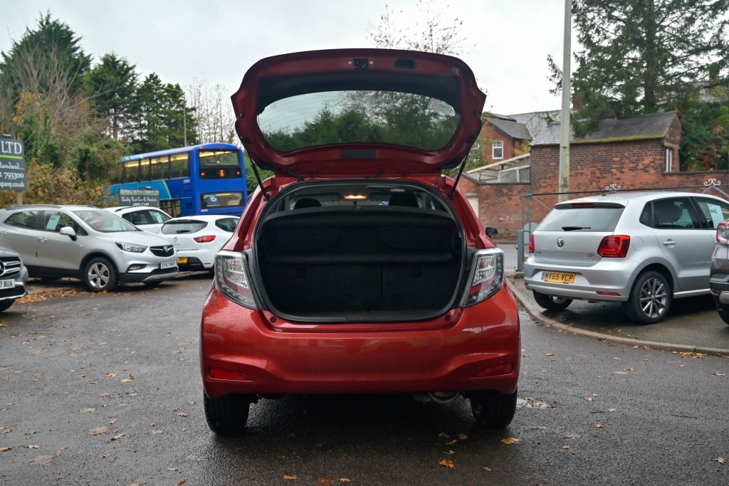 Used Toyota Yaris 2013 for sale - 76465492: Photo 16