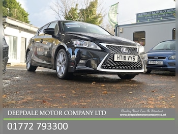 2018 (18) - 1.8 200H SE PLUS 5DR CVT