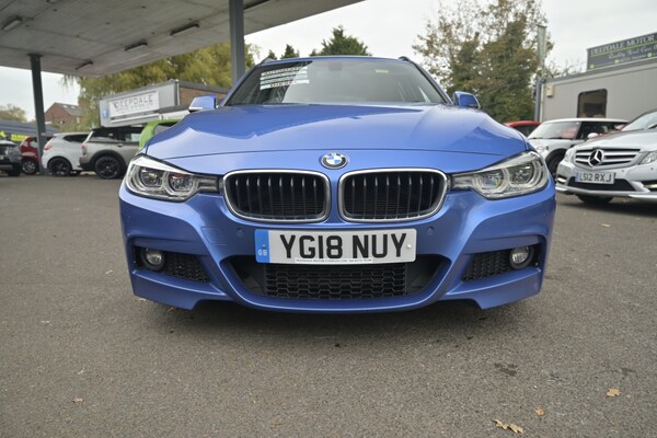 Used BMW 3 Series 2018 for sale - 76301211: Photo 2