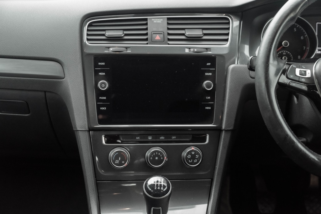 Used Volkswagen Golf 2018 for sale - 77998815: Photo 18