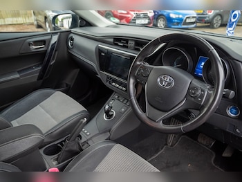 Used Toyota Auris 2015 for sale - 78238800: Photo