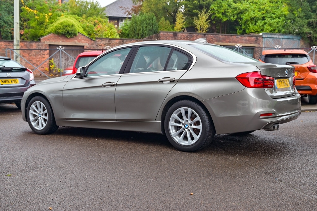 Used BMW 3 Series 2016 for sale - 76037310: Photo 8