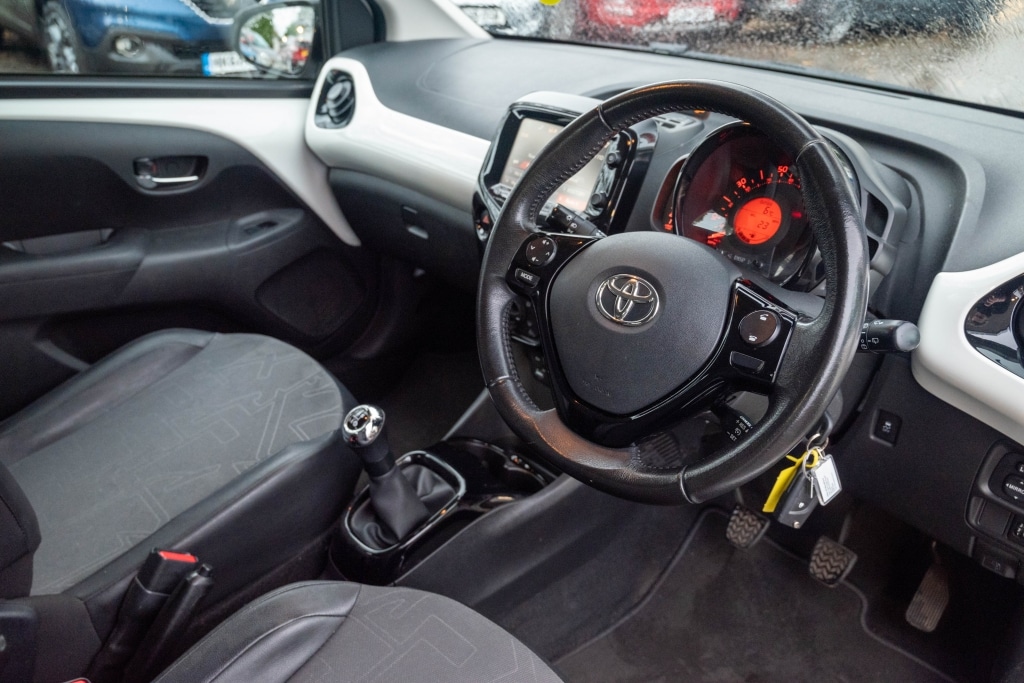 Used Toyota AYGO 2016 for sale - 76817473: Photo 5