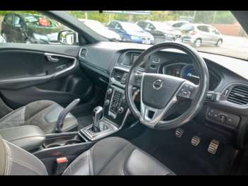 Used Volvo V40 2019 for sale - 75413262: Photo