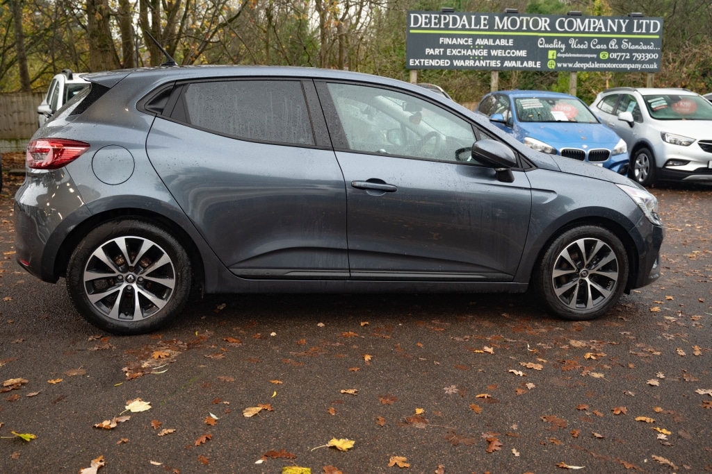 Used Renault Clio 2021 for sale - 76578442: Photo 8