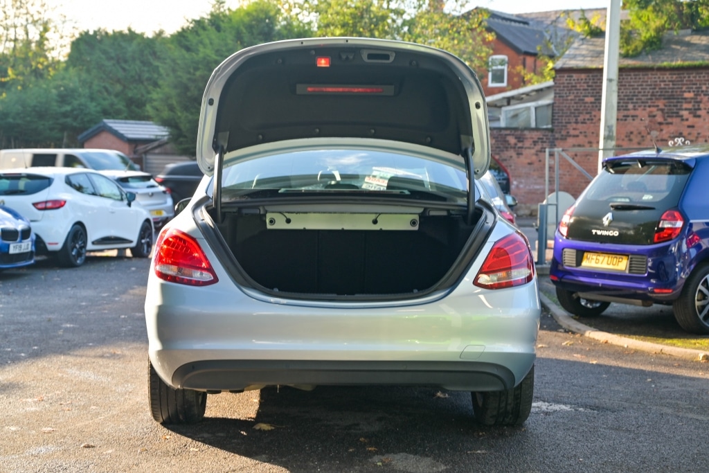 Used Mercedes-Benz C Class 2016 for sale - 76347341: Photo 12