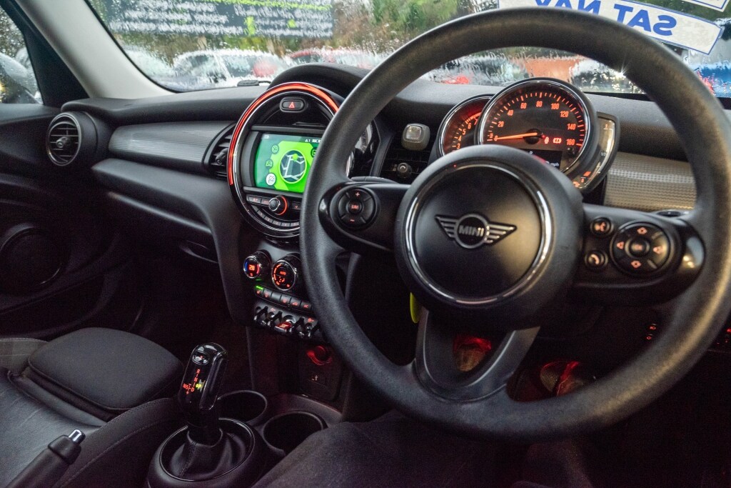 Used MINI Hatch 2019 for sale - 76817470: Photo 16