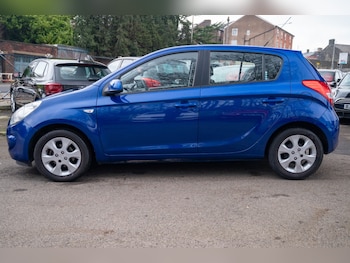 Used Hyundai i20 2009 for sale - 77504038: Photo