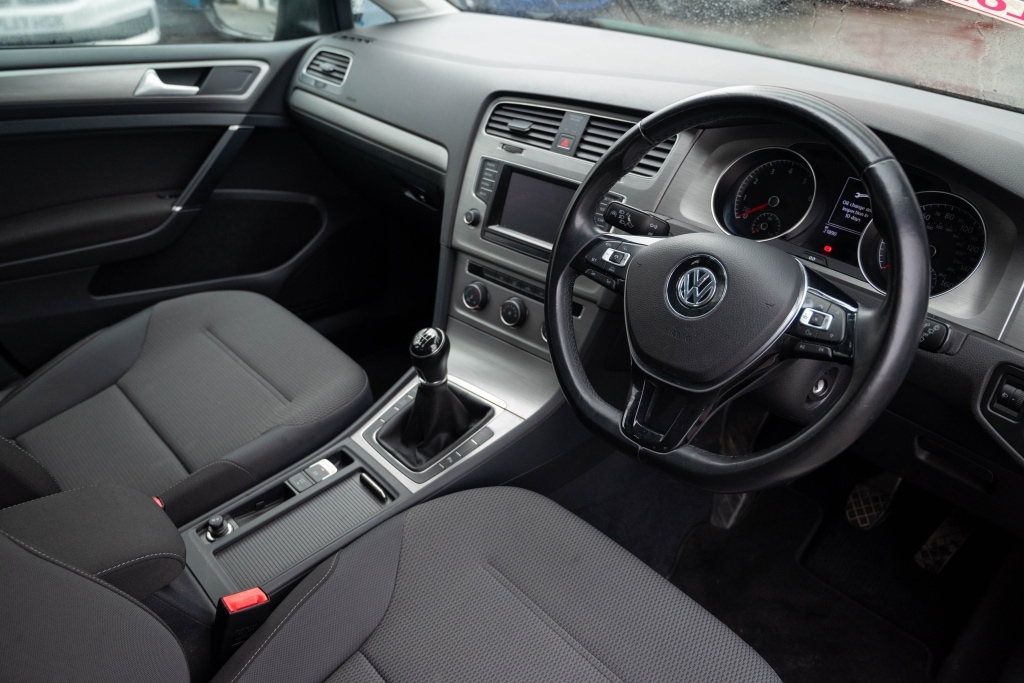 Used Volkswagen Golf 2015 for sale - 77518562: Photo 3