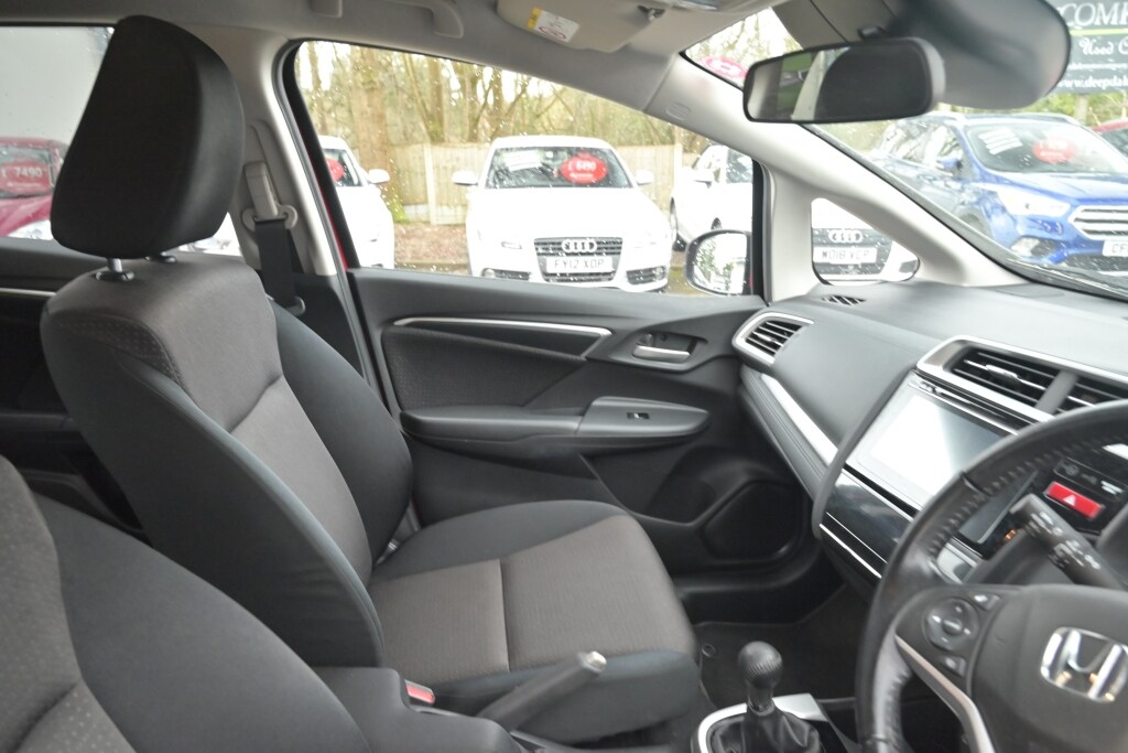 Used Honda Jazz 2017 for sale - 77851704: Photo 15