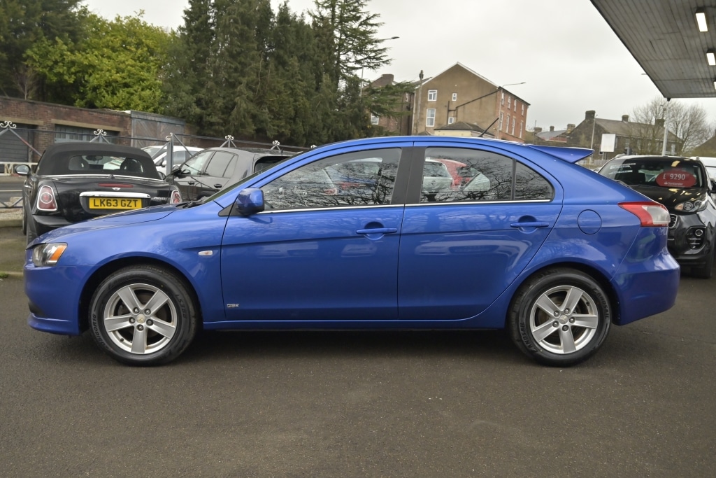 Used Mitsubishi Lancer 2010 for sale - 77652423: Photo 5