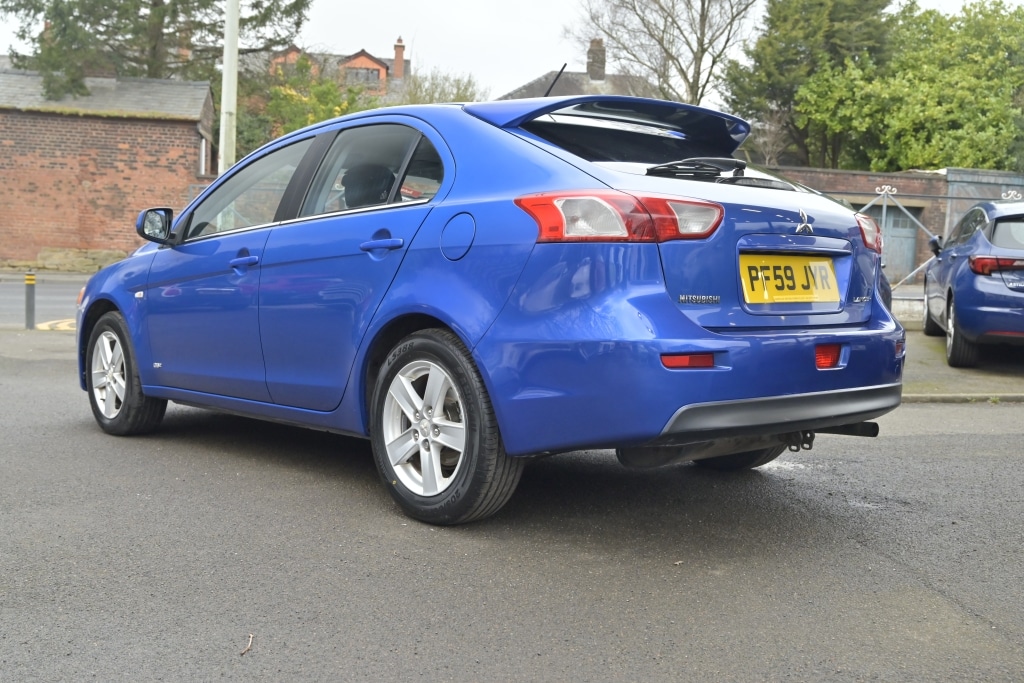 Used Mitsubishi Lancer 2010 for sale - 77652423: Photo 7