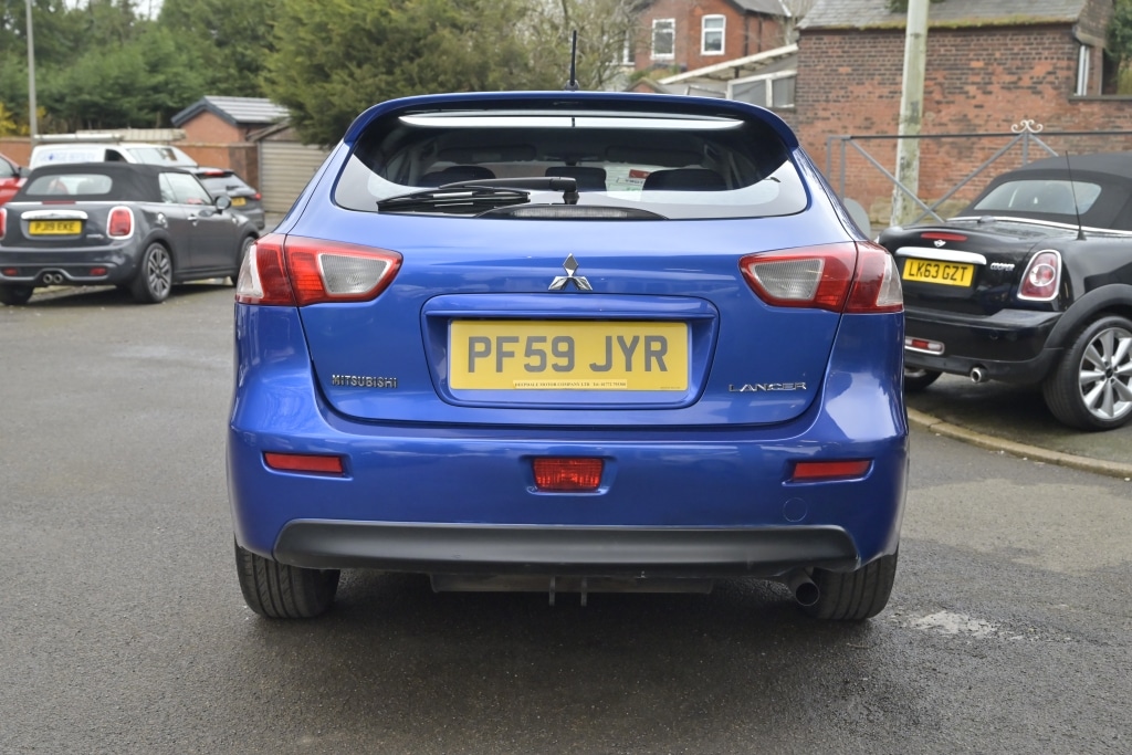 Used Mitsubishi Lancer 2010 for sale - 77652423: Photo 8