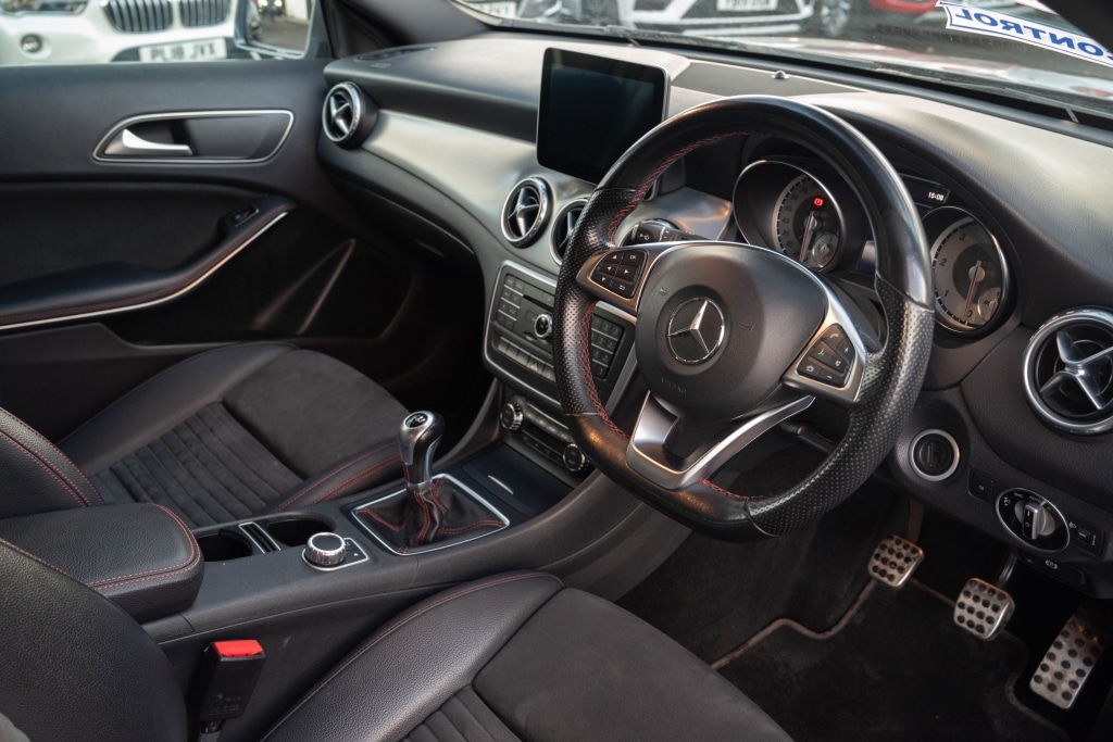 Used Mercedes-Benz GLA 2016 for sale - 76741513: Photo 4