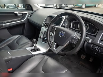 Used Volvo XC60 2016 for sale - 78467667: Photo