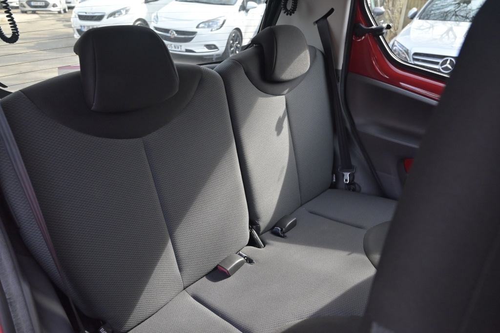 Used Toyota AYGO 2006 for sale - 77947423: Photo 13