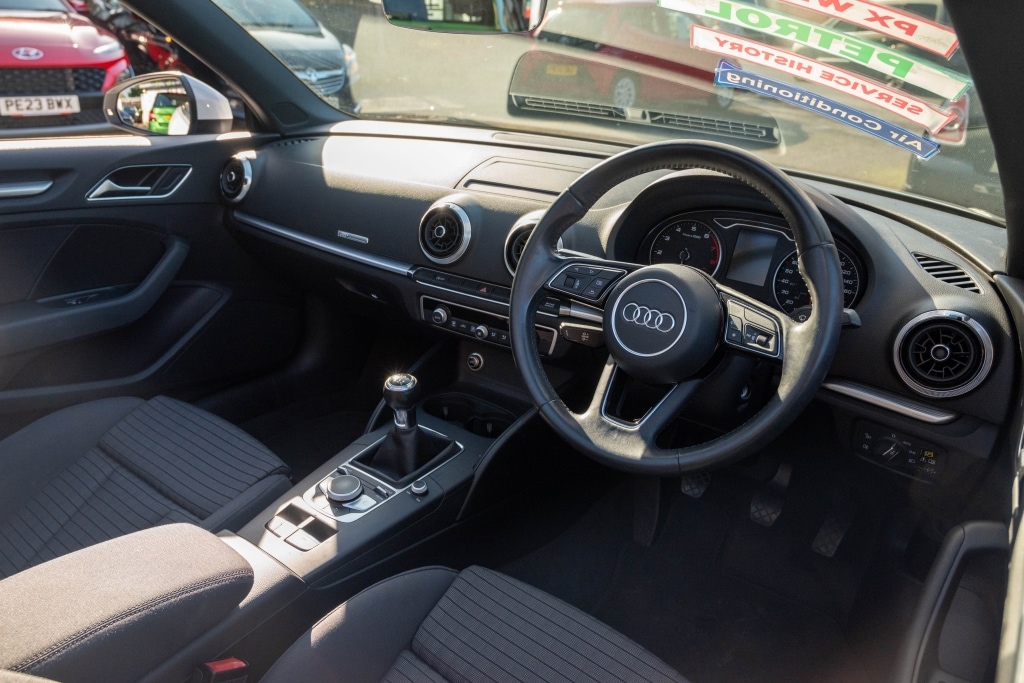 Used Audi A3 2018 for sale - 77731184: Photo 2