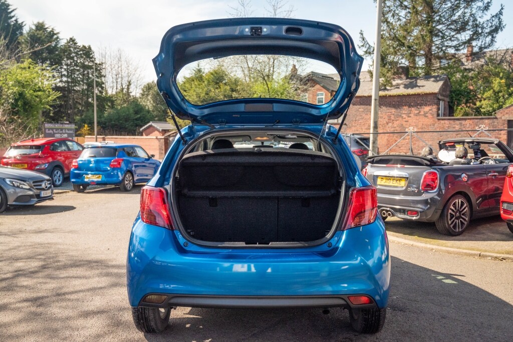 Used Toyota Yaris 2015 for sale - 78151776: Photo 15