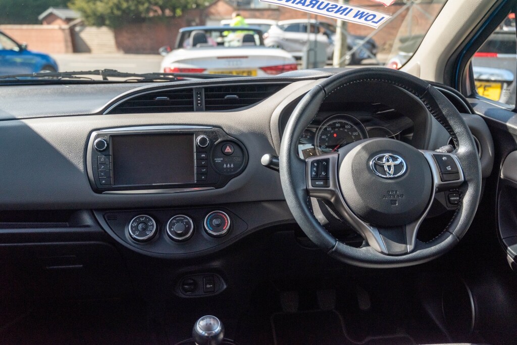 Used Toyota Yaris 2015 for sale - 78151776: Photo 19