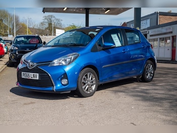 Used Toyota Yaris 2015 for sale - 78151776: Photo