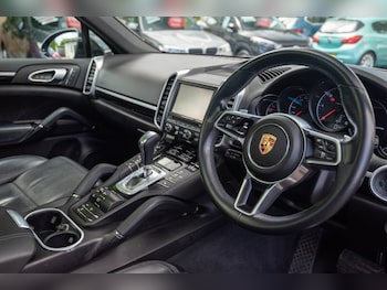 Used Porsche Cayenne 2016 for sale - 78616630: Photo