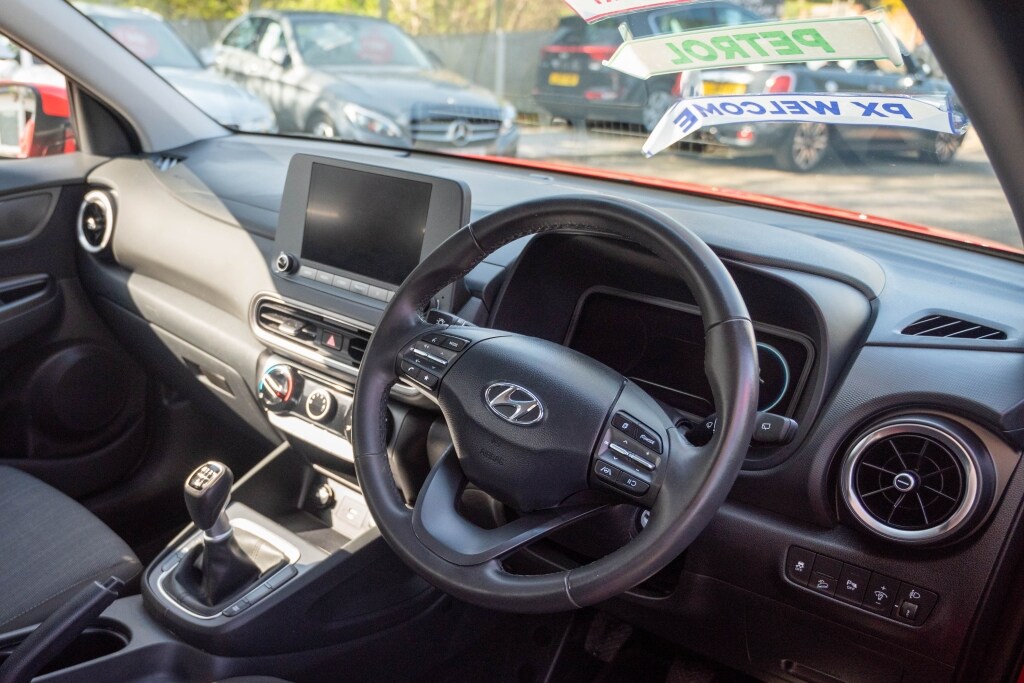 Used Hyundai KONA 2023 for sale - 77622812: Photo 2