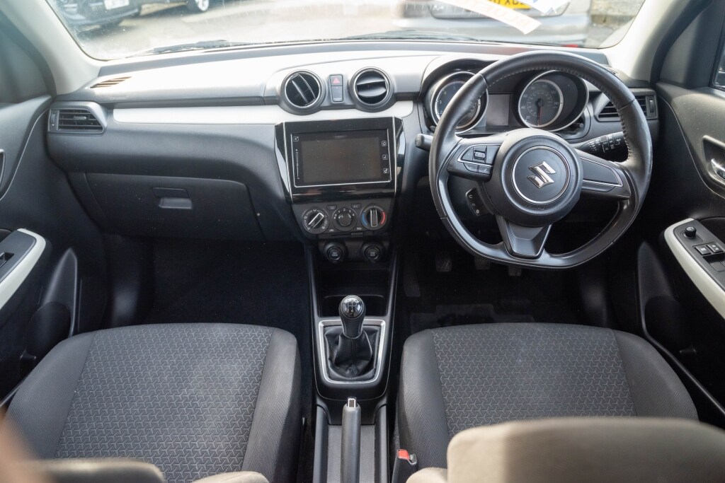 Used Suzuki Swift 2017 for sale - 77964703: Photo 18