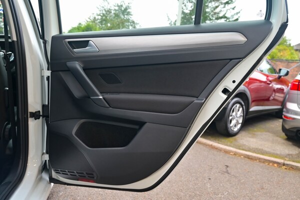 Used Volkswagen Golf SV 2016 for sale - 76182737: Photo 25