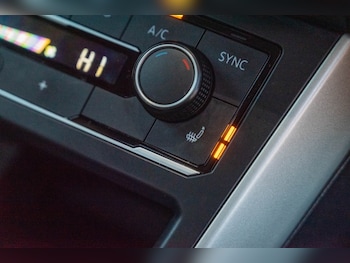 Used Volkswagen Polo 2019 for sale - 77357519: Photo