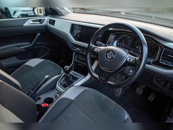 Used Volkswagen Polo 2019 for sale - 77357519: Photo