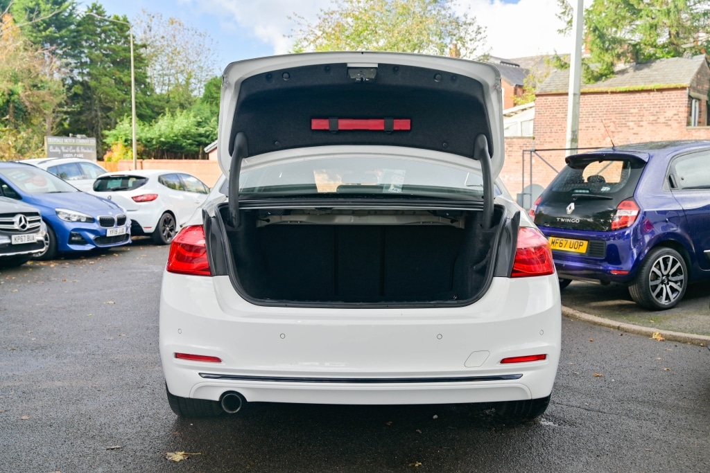 Used BMW 3 Series 2018 for sale - 76343048: Photo 15