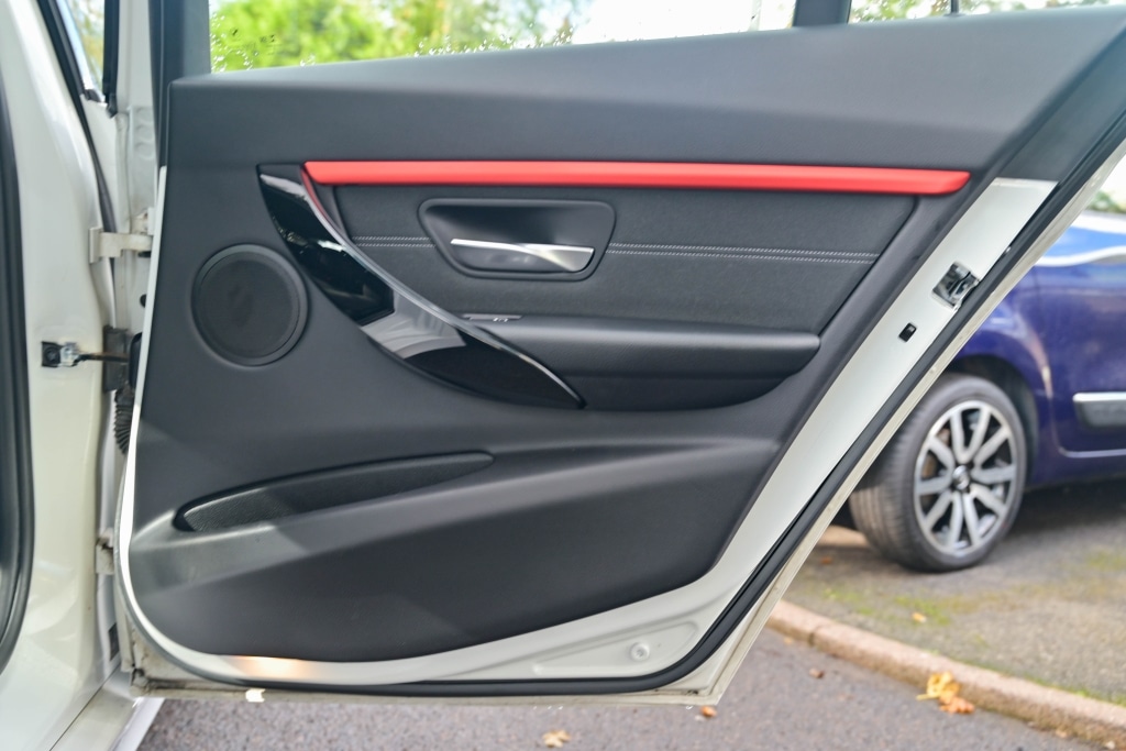 Used BMW 3 Series 2018 for sale - 76343048: Photo 17