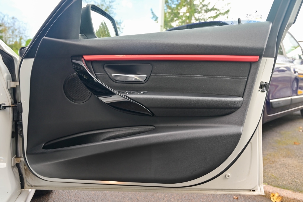 Used BMW 3 Series 2018 for sale - 76343048: Photo 19