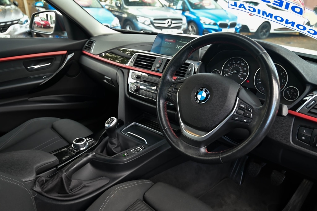 Used BMW 3 Series 2018 for sale - 76343048: Photo 3