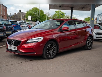 Used Volvo V40 2017 for sale - 78546074: Photo