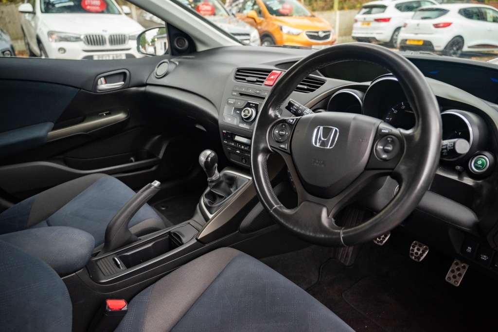 Used Honda Civic 2013 for sale - 76511088: Photo 3