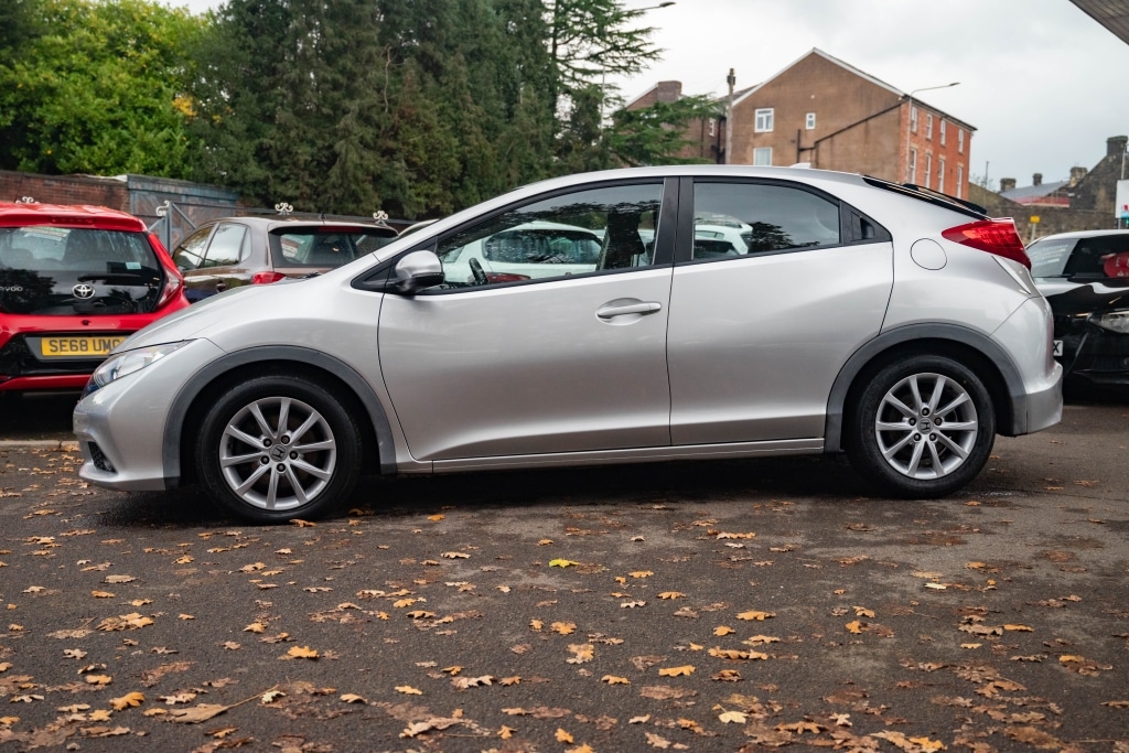 Used Honda Civic 2013 for sale - 76511088: Photo 6