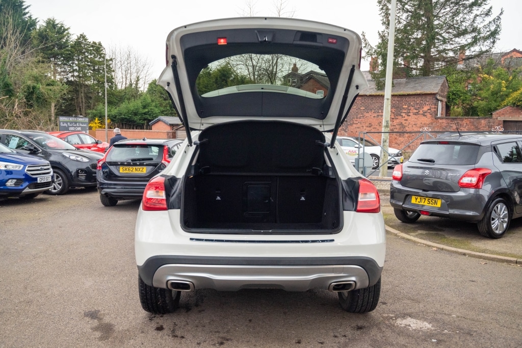 Used Mercedes-Benz GLA 2016 for sale - 77985158: Photo 11