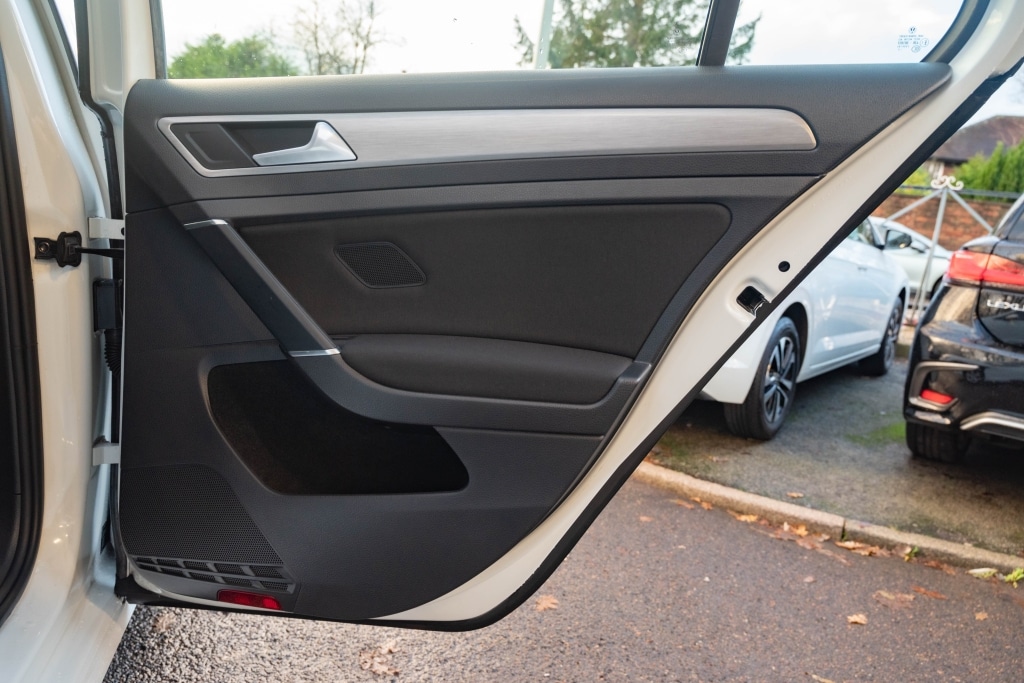 Used Volkswagen Golf 2015 for sale - 76879779: Photo 20